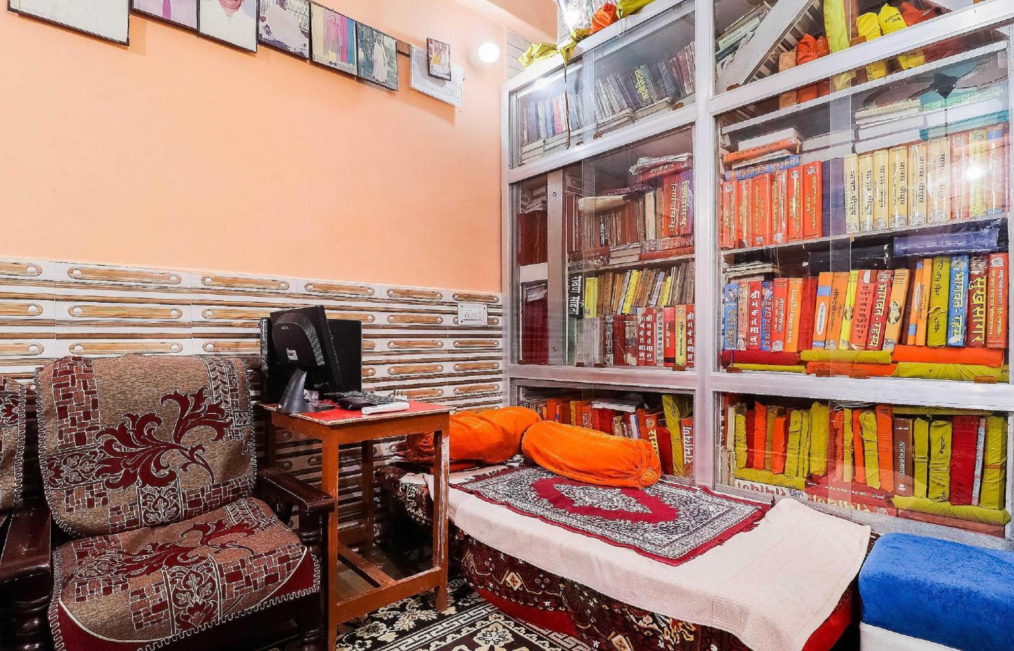 Hotel O Jyotish House Ayodhya Exterior photo