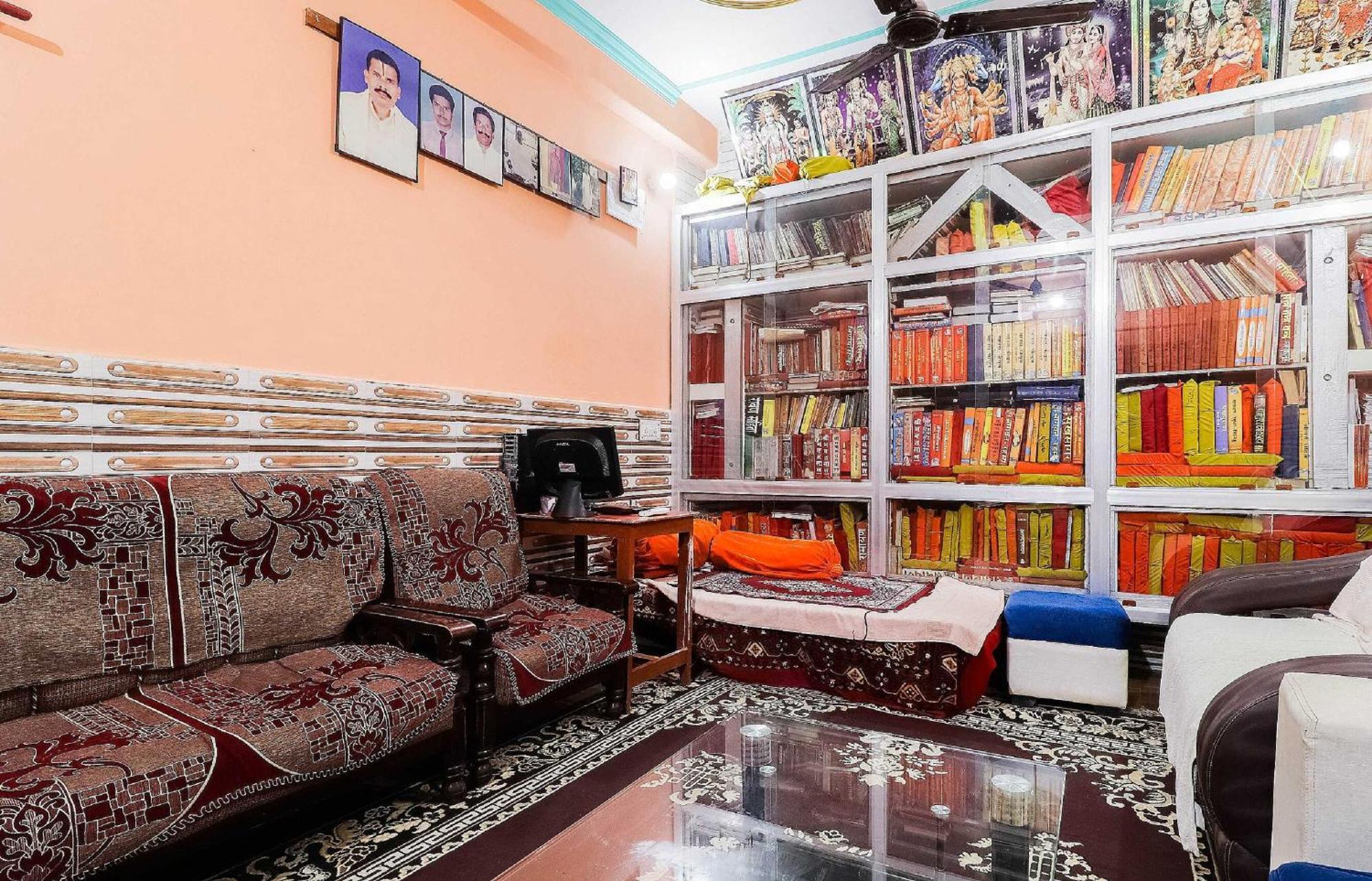 Hotel O Jyotish House Ayodhya Exterior photo