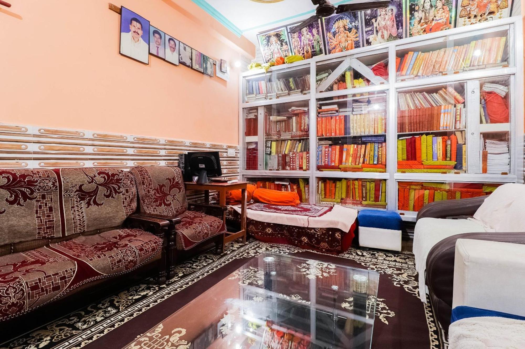 Hotel O Jyotish House Ayodhya Exterior photo
