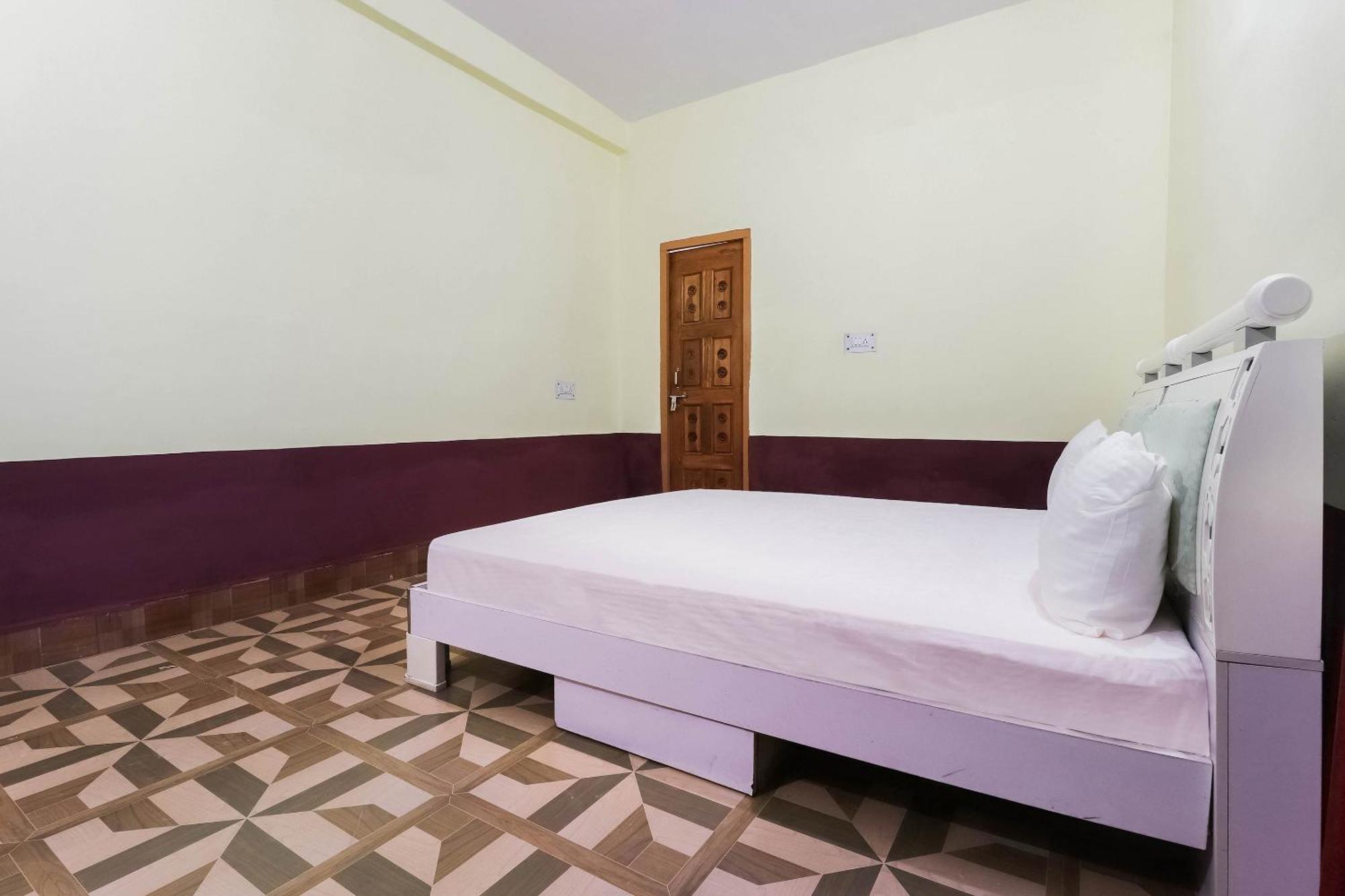 Hotel O Jyotish House Ayodhya Exterior photo