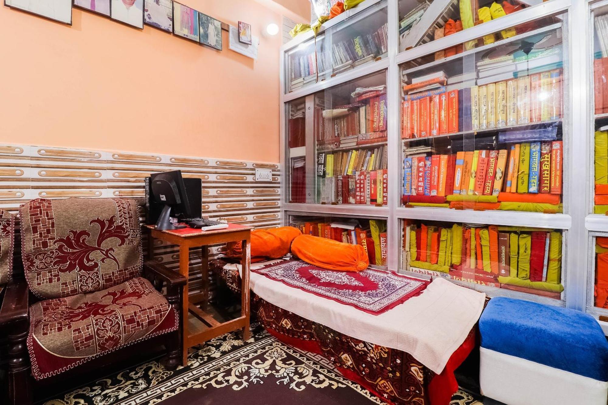 Hotel O Jyotish House Ayodhya Exterior photo